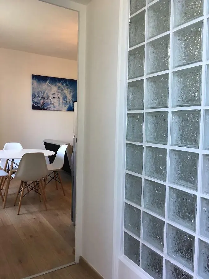 Lozanne Apartment France