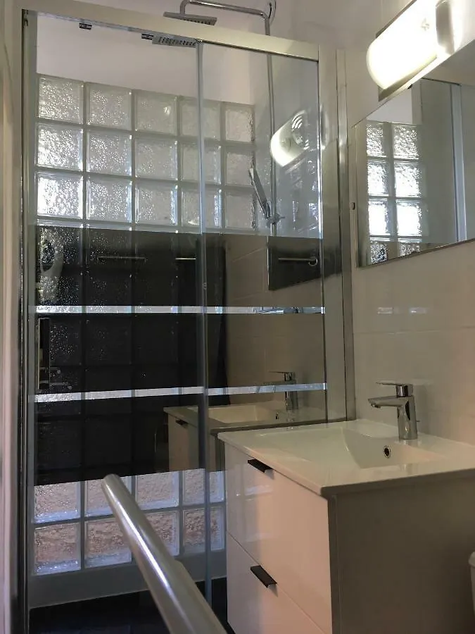 Lozanne Apartment