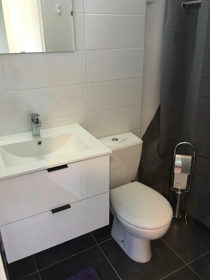 Lozanne Apartment 0*,